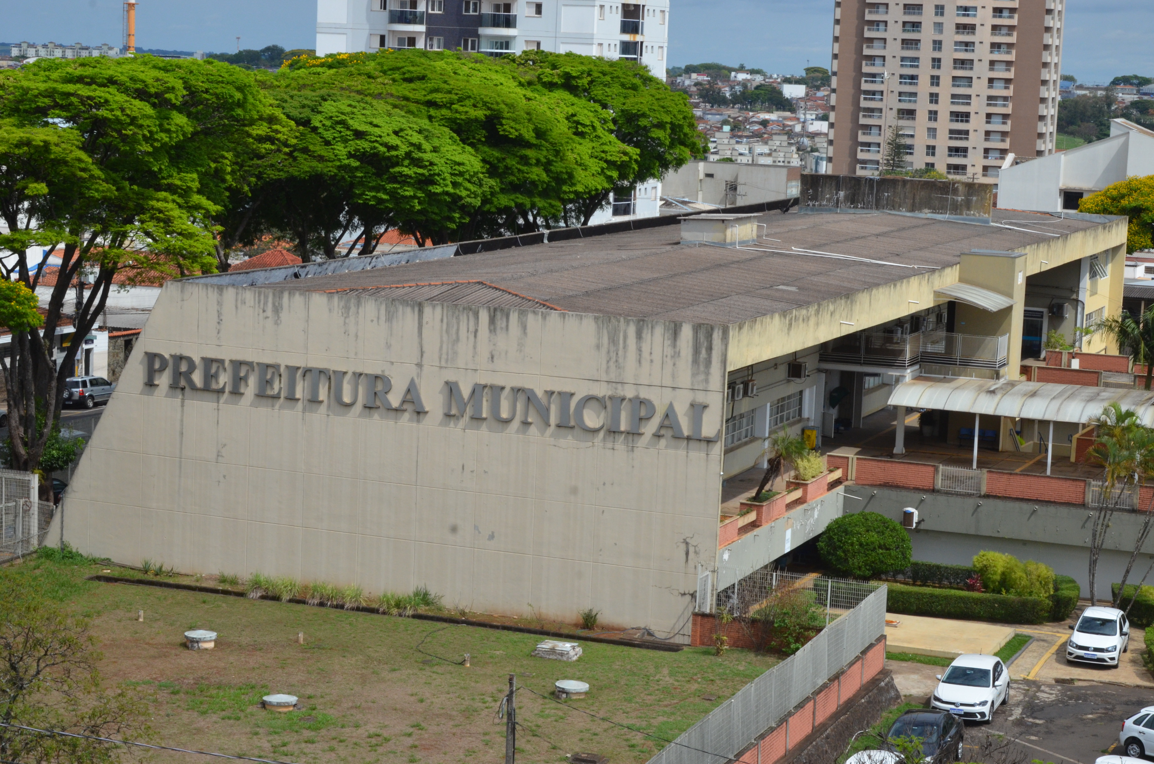 Repartições públicas têm horários de funcionamento alterados no Natal e Ano Novo
