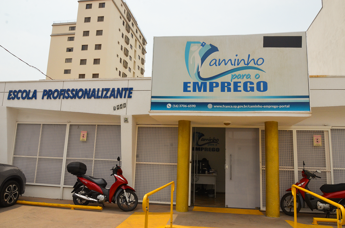 Caminho para o Emprego abre inscrições para curso de Operação e Manutenção de Trator