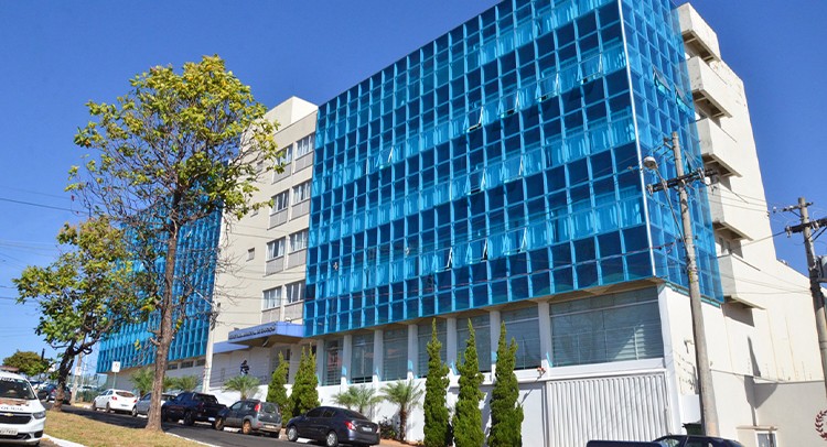 Educação publica lista de contemplados no ‘Bolsa Universidade’