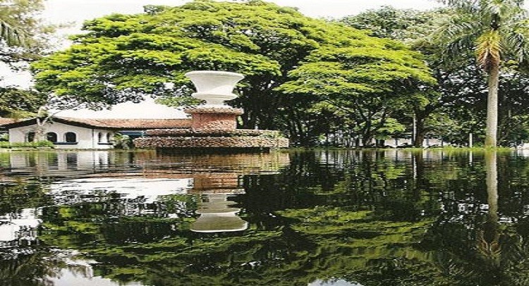 Parque de Exposições Fernando Costa