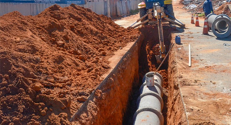 EMDEF inicia obras para asfaltar rua próxima ao novo NGA