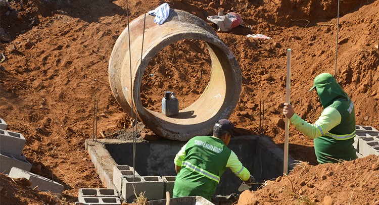 Prefeitura reforça sistema de contenção no Jardim Paineiras