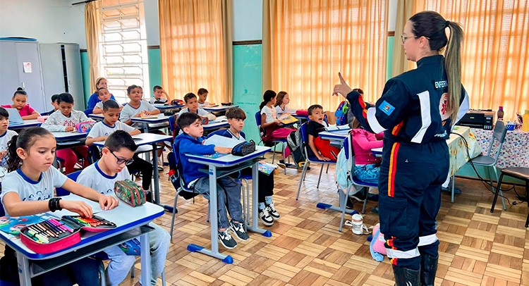Educação realiza Programa 'Cidade Angels' para conscientização sobre sinais de AVC