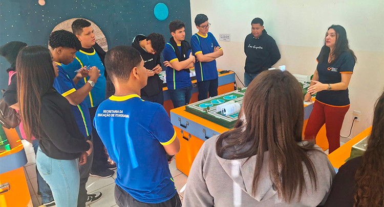 Museu Interativo de Ciências recebe estudantes da região