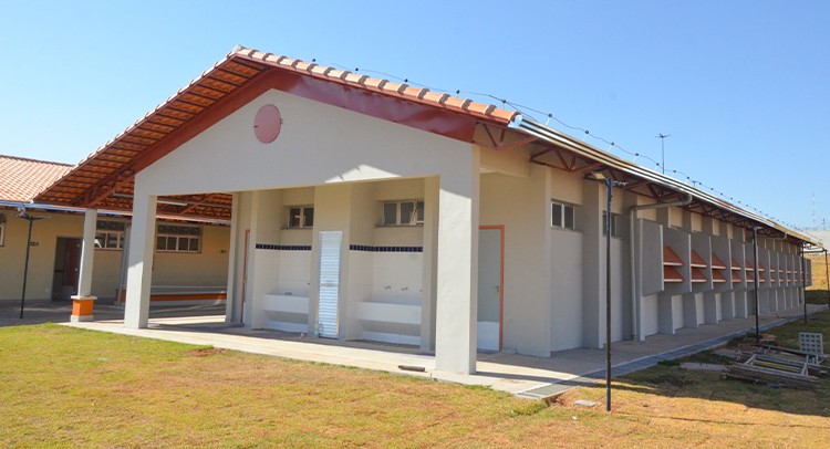 Escola do Jardim Adelinha em fase final