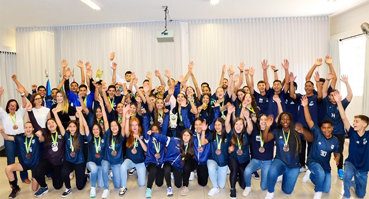 Equipes de Handebol de Franca são medalhistas nos JEESP