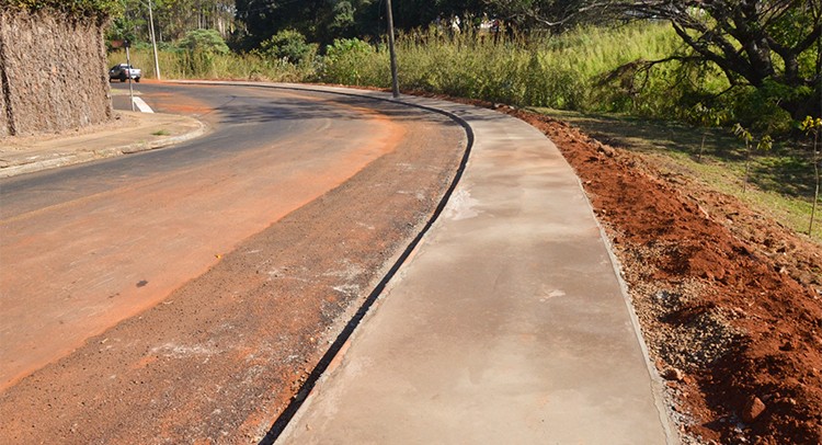 Prefeitura conclui 'Calçada Segura' no Parque do Horto/ Santa Terezinha