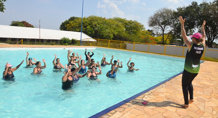 Aulas movimentam Centro Esportivo da Santa Terezinha