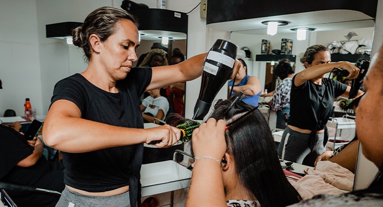 FUSSOL abre 38 vagas para cursos da ‘Escola da Beleza’