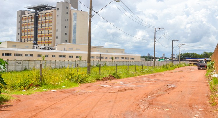 Prefeitura asfaltará ruas no entorno do novo Hospital Estadual