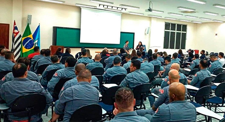 Treinamento reúne Bombeiros e SAMU no UNI-FACEF 