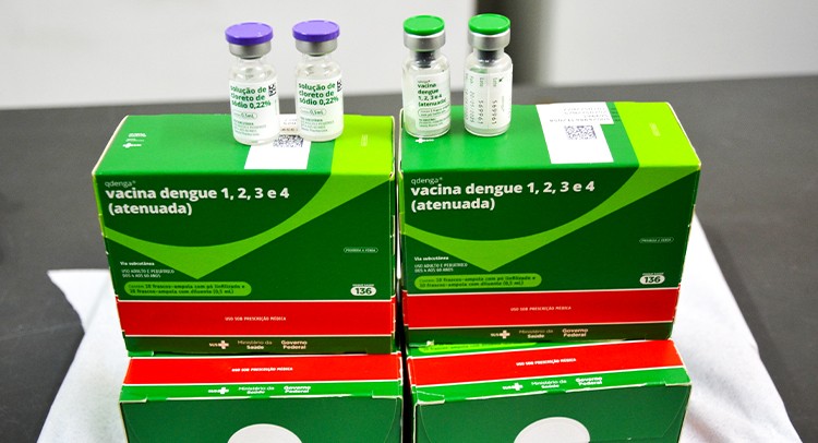 Saúde promove 'Dia D' contra a dengue e atualização de vacinas