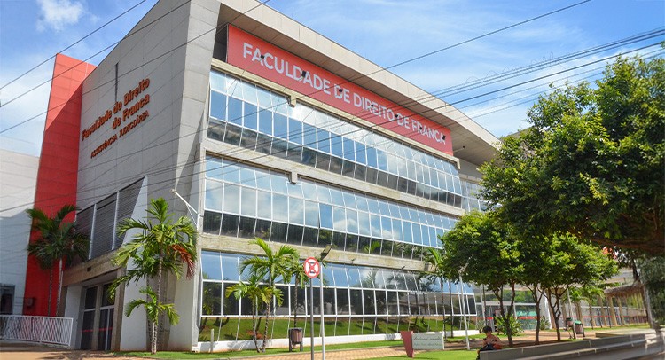 Administração convoca 1,8 mil candidatos para as provas dos concursos públicos