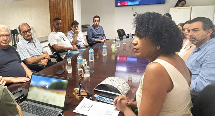 Prefeitura organiza reunião com instituições sobre mudanças no mercado de trabalho