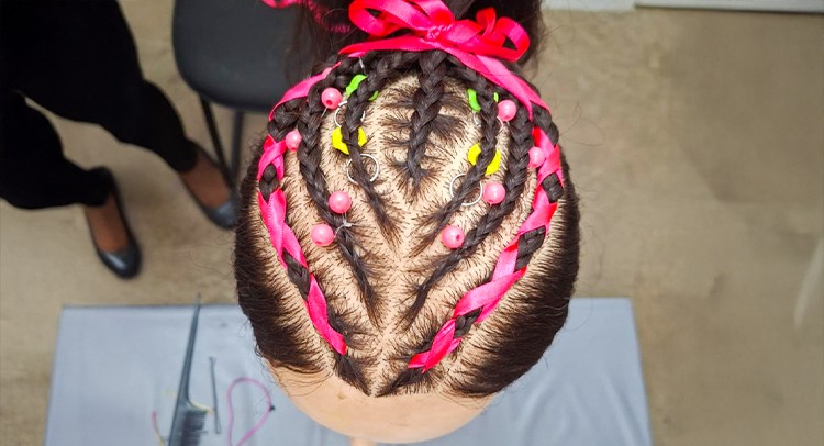 FUSSOL abre 50 vagas para cursos de beleza e redes sociais