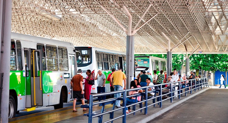 Prazo para troca dos cartões do transporte coletivo começa na segunda-feira