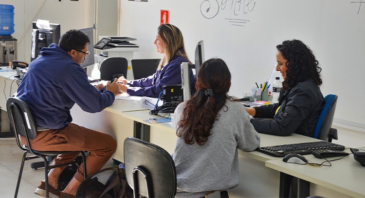 ‘Emprega Franca’ oferece 195 vagas de trabalho