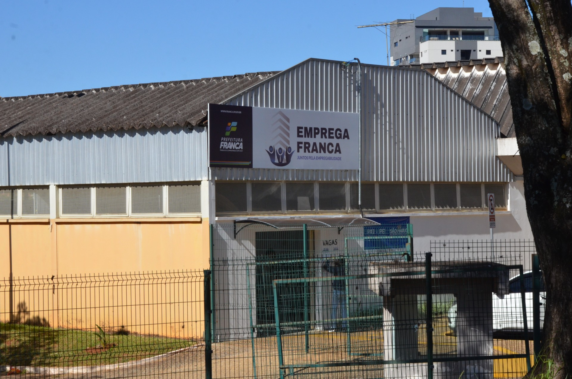 Emprega Franca tem 188 oportunidades de trabalho