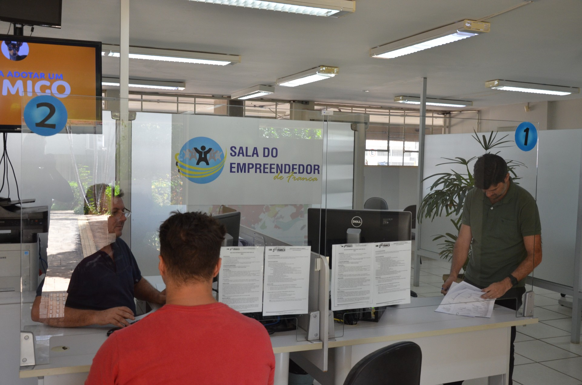 Sala do Empreendedor registra mais de 2,6 mil atendimentos
