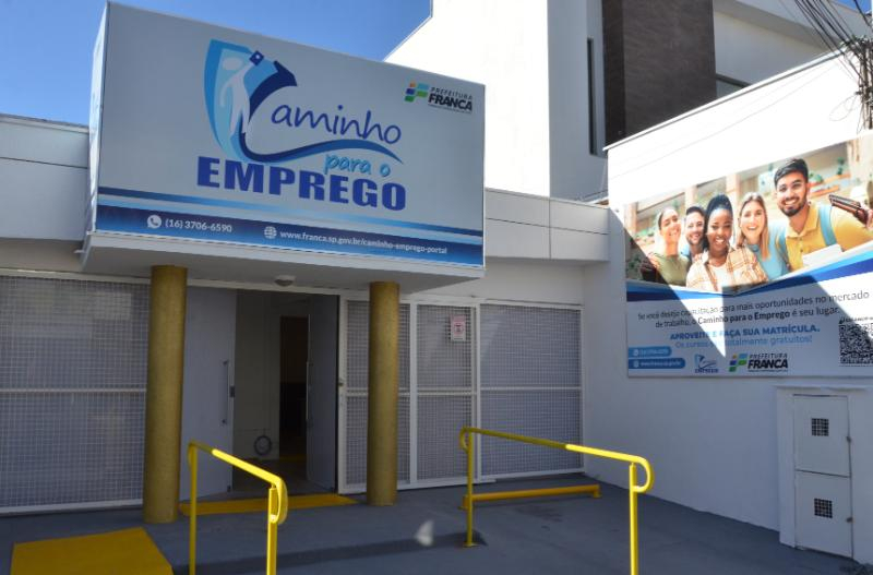 Escola Profissionalizante com novos cursos e oportunidades