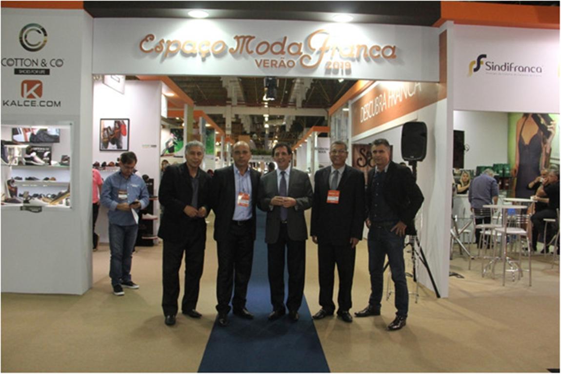 Prefeitura anuncia recursos para levar empresas a Couromoda