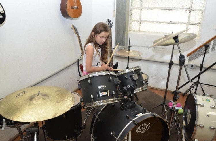 EMIM abre inscrições para 100 vagas na iniciação musical