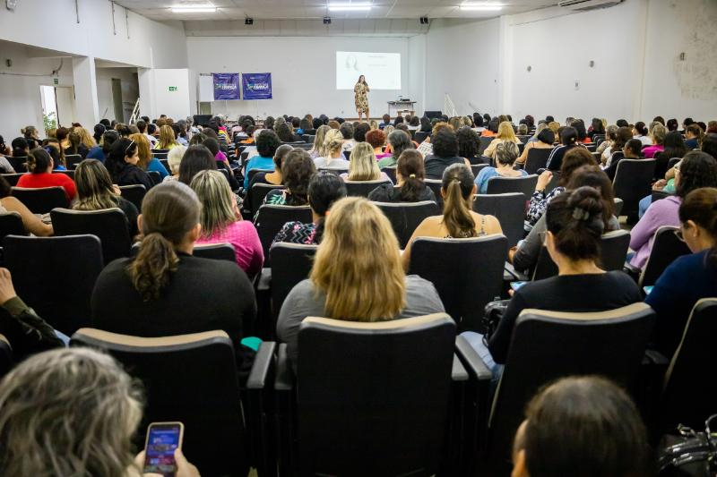 Educação ministra capacitação para merendeiras