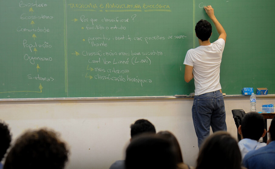 Cursinho Popular inicia aulas, mas ainda tem vagas disponíveis