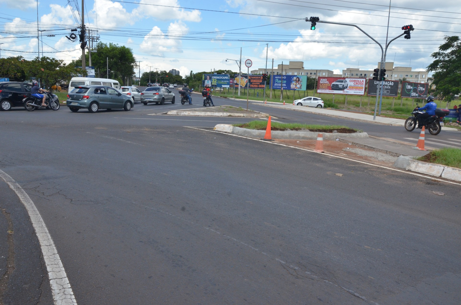 Emdef prossegue com obras na rotatória do São Joaquim/Distrito