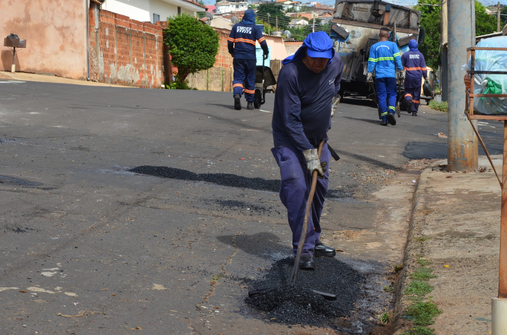 Emdef intensifica serviço de tapa-buraco