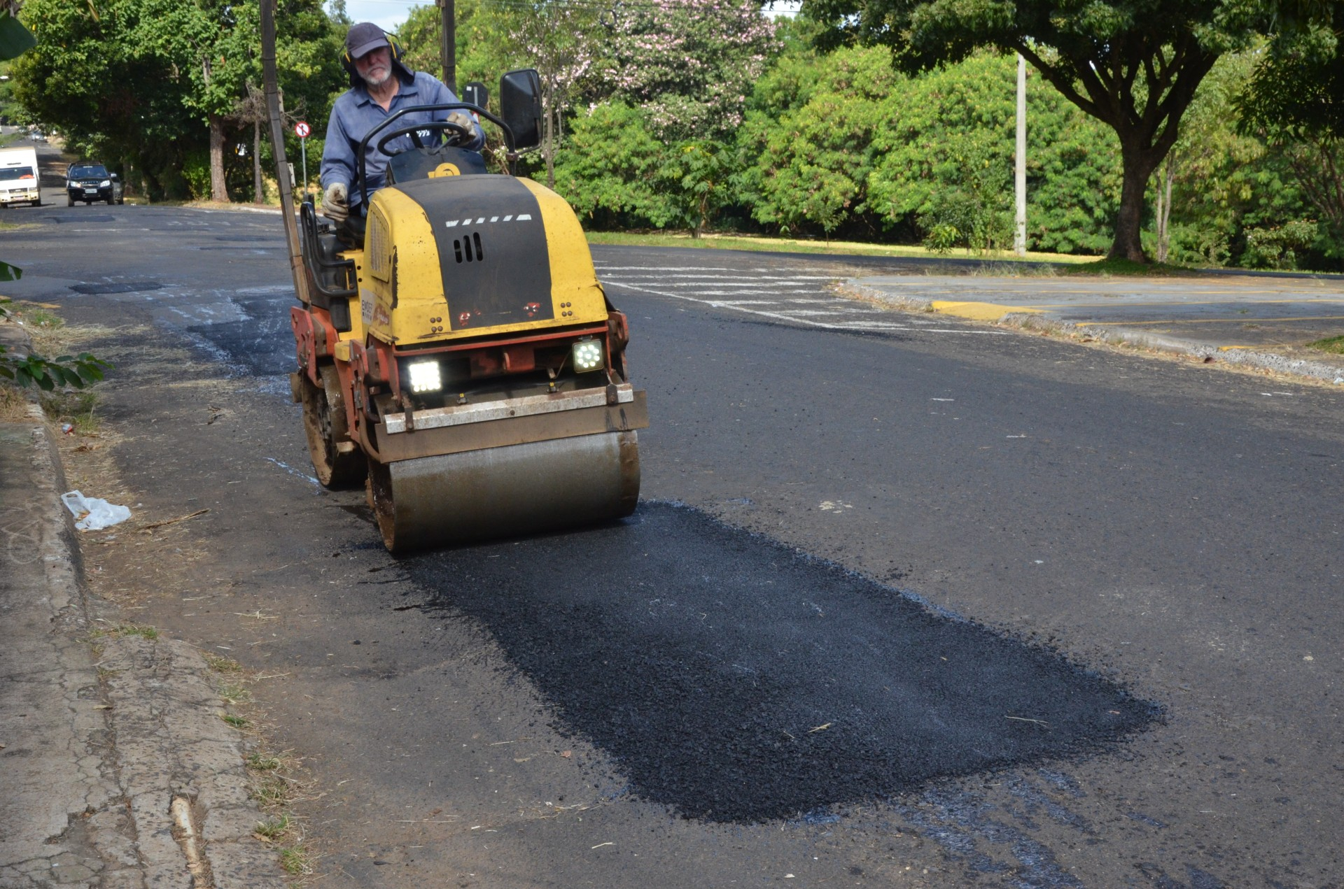 Emdef intensifica serviços de tapa-buracos       