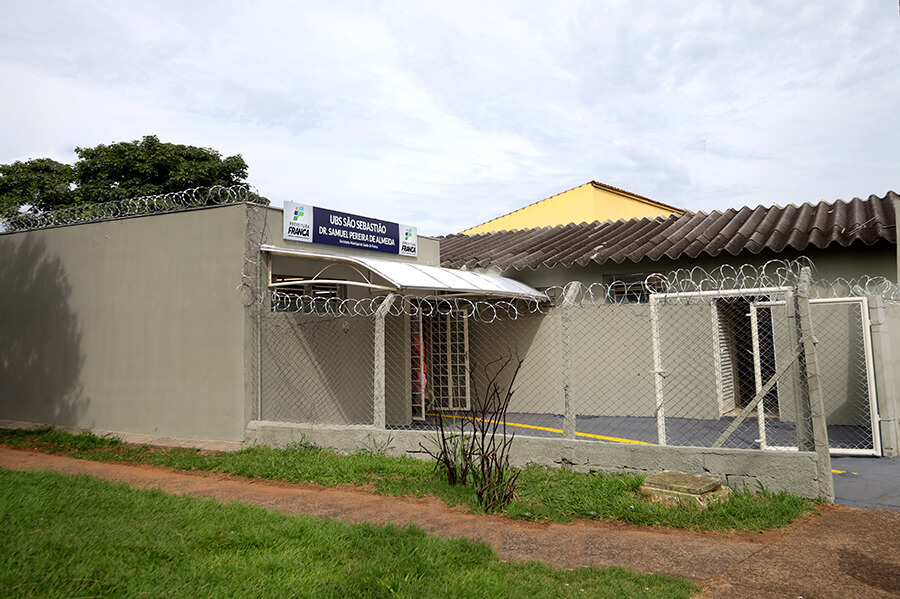 Prefeitura entrega revitalização da UBS da Vila São Sebastião