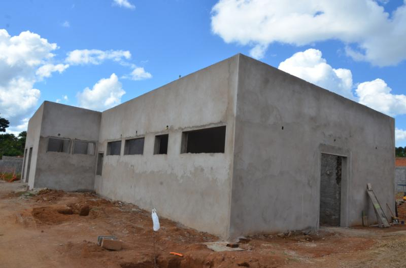 Novas UBS recebem estruturas de cobertura