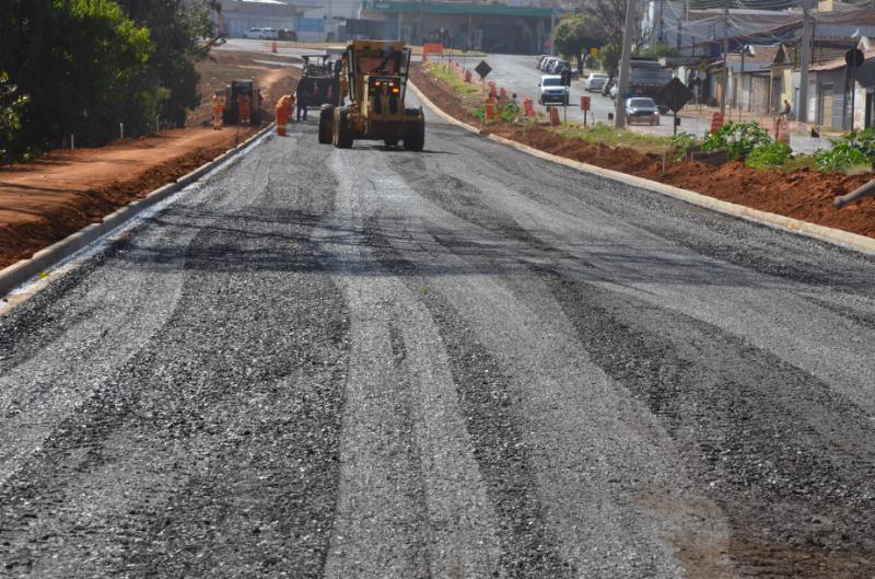 Prefeitura segue com obras em avenidas de Franca