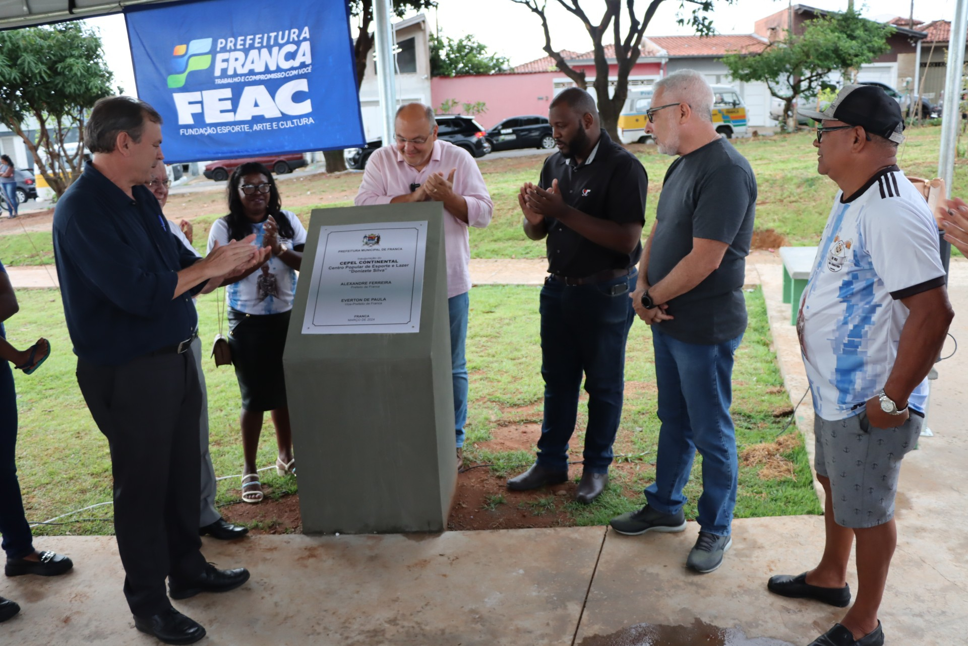 Moradores do Parque Continental comemoram inauguração de Cepel