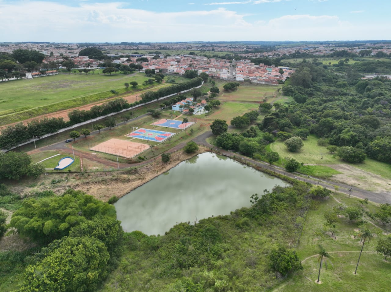Parque dos Trabalhadores recebe obras no sistema de drenagem