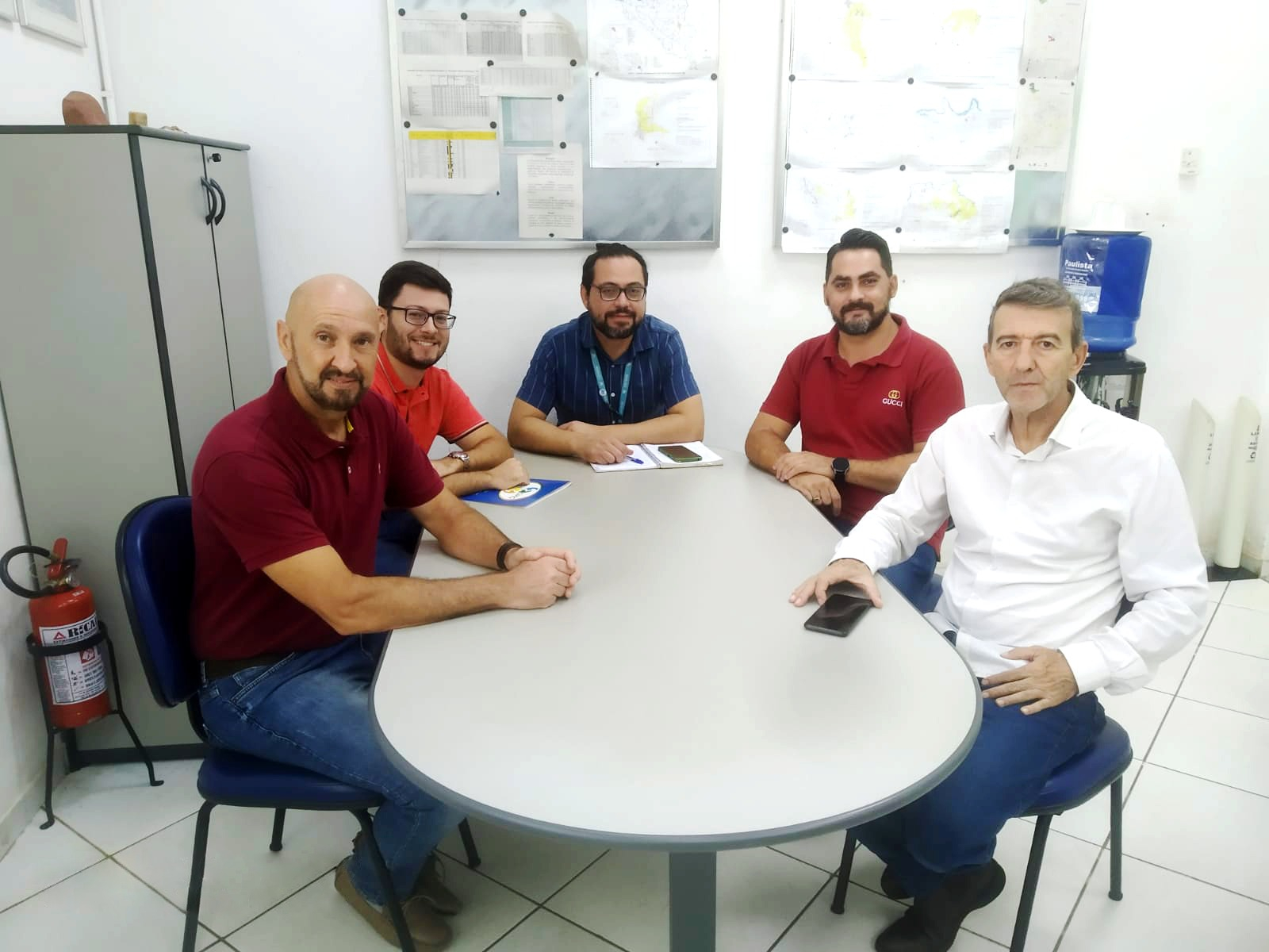 Prefeitura se reúne com Cetesb para agilizar projeto de drenagens