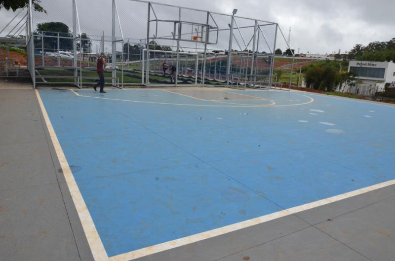 Areninha do Jardim Paulista recebe grama sintética e galerias