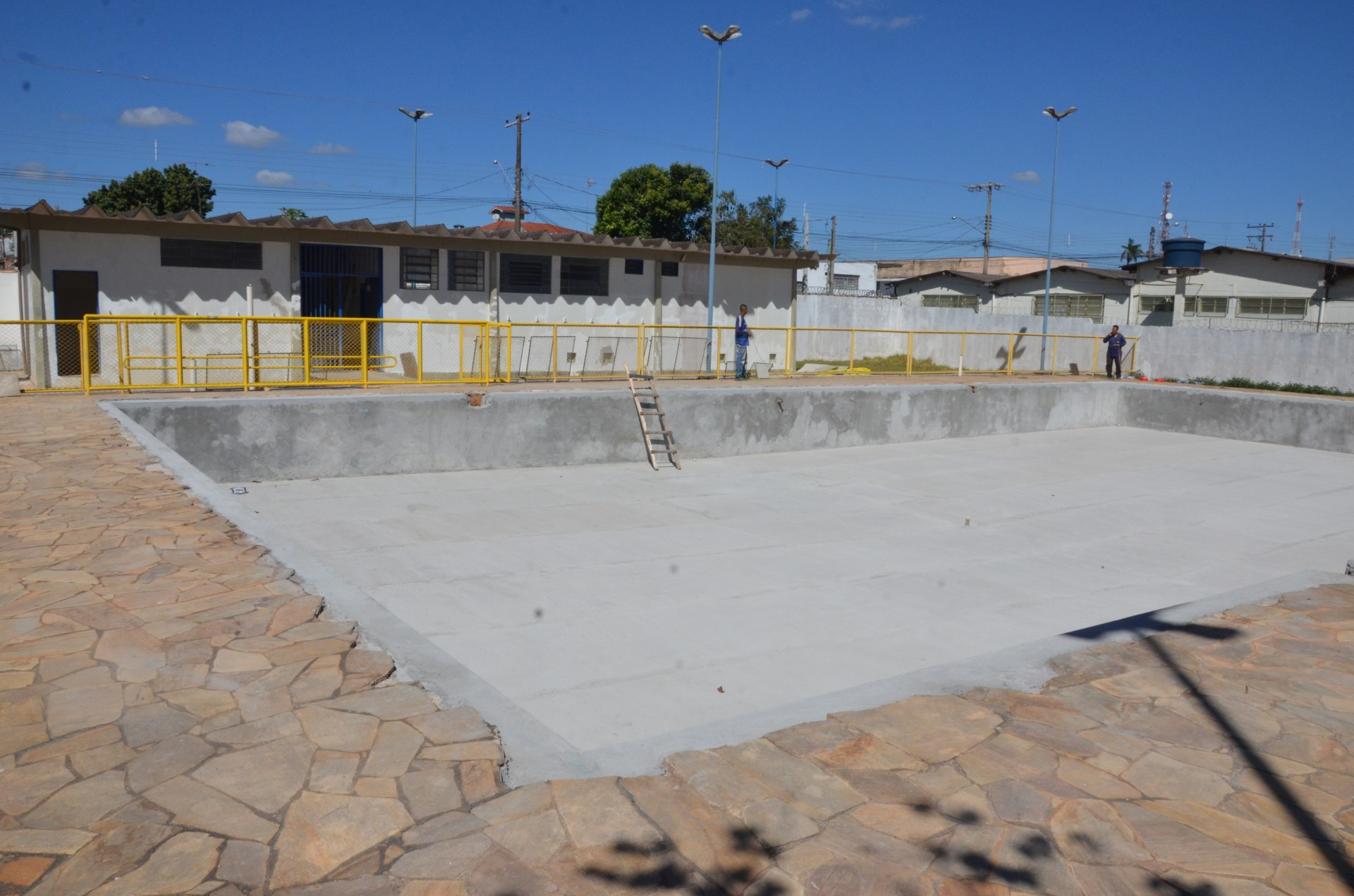 Piscina da Vila Santa Terezinha segue em obras