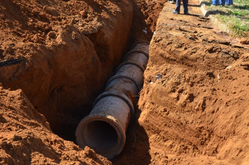 Meio Ambiente substitui galerias na Av. Dom Pedro