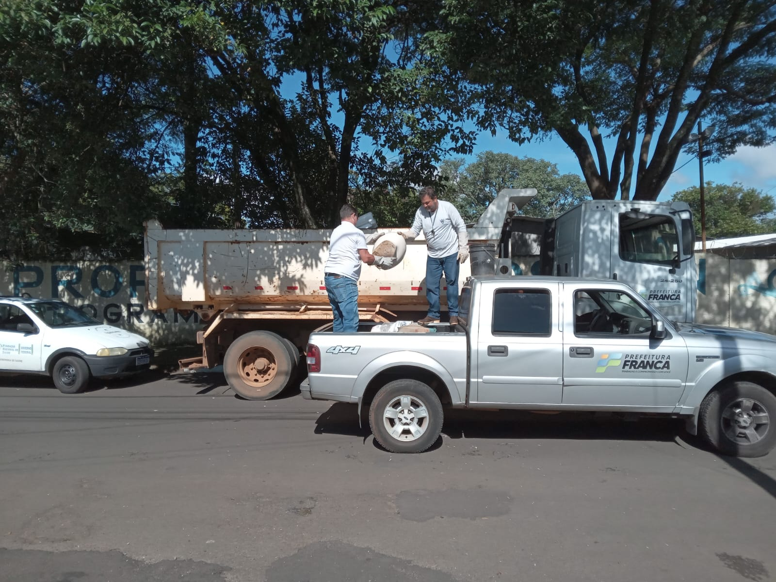 Meio Ambiente recupera galerias na Av. Champagnat