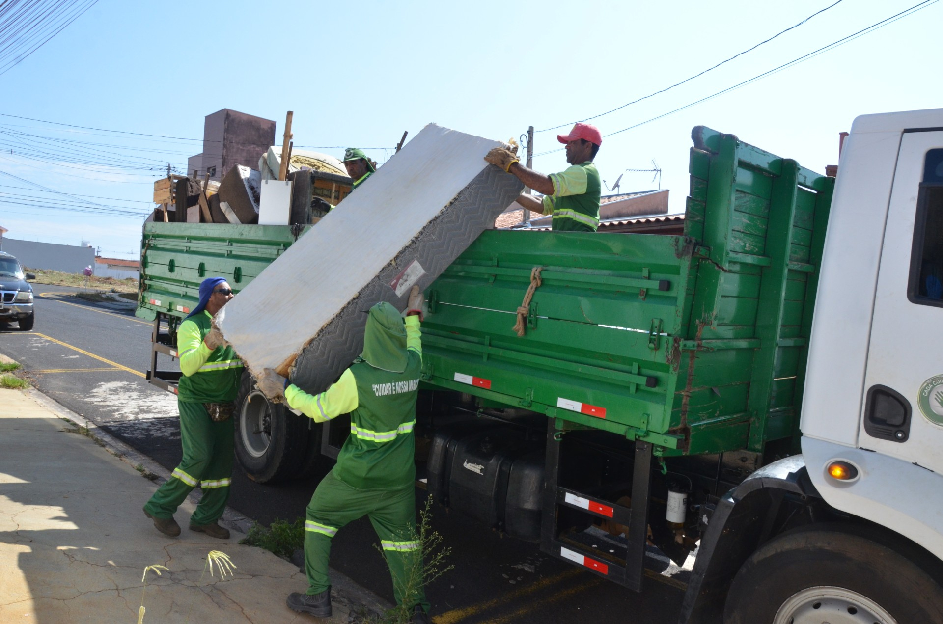Arrastão da Limpeza recolhe mais de 27 toneladas de materiais