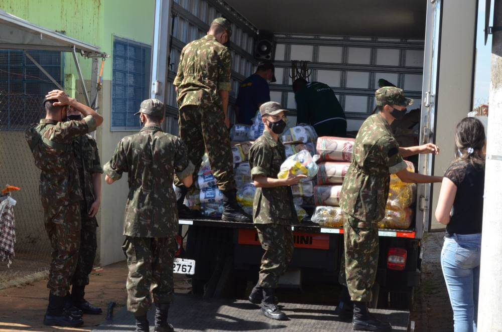 Ação Social conclui distribuição de cestas e conta com apoio do Exército