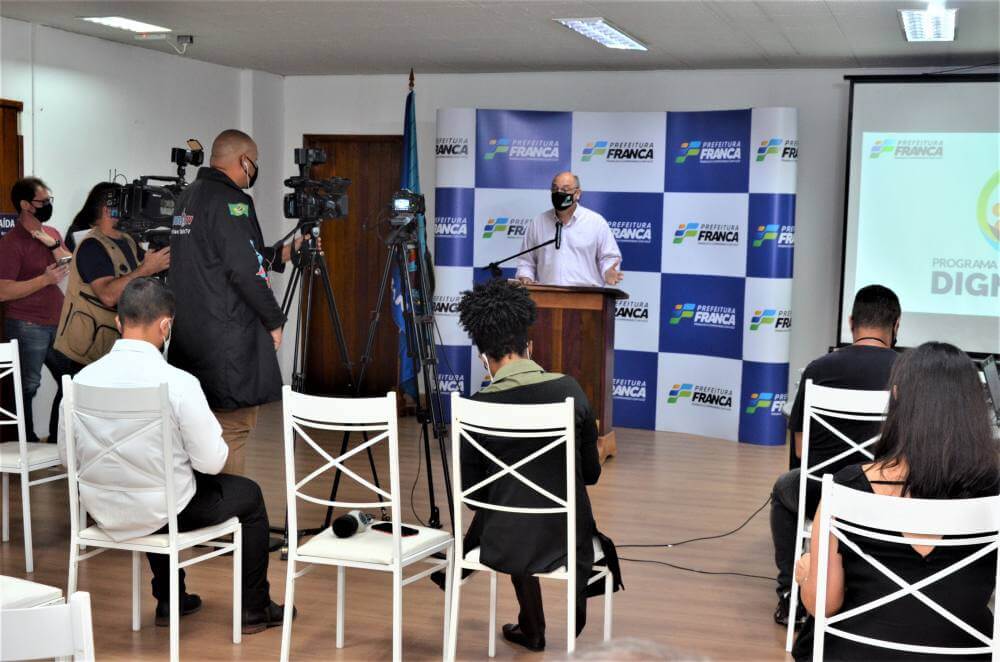 Prefeitura apresenta ações para amparar pessoas em situação de rua