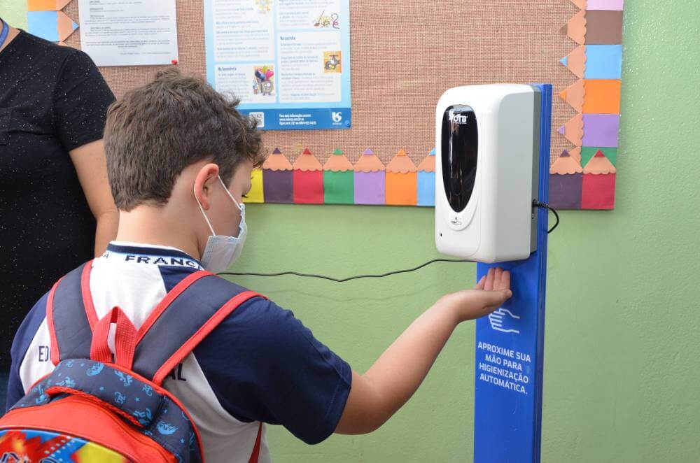 Nova fase da retomada das aulas na rede municipal recebe 85% dos estudantes