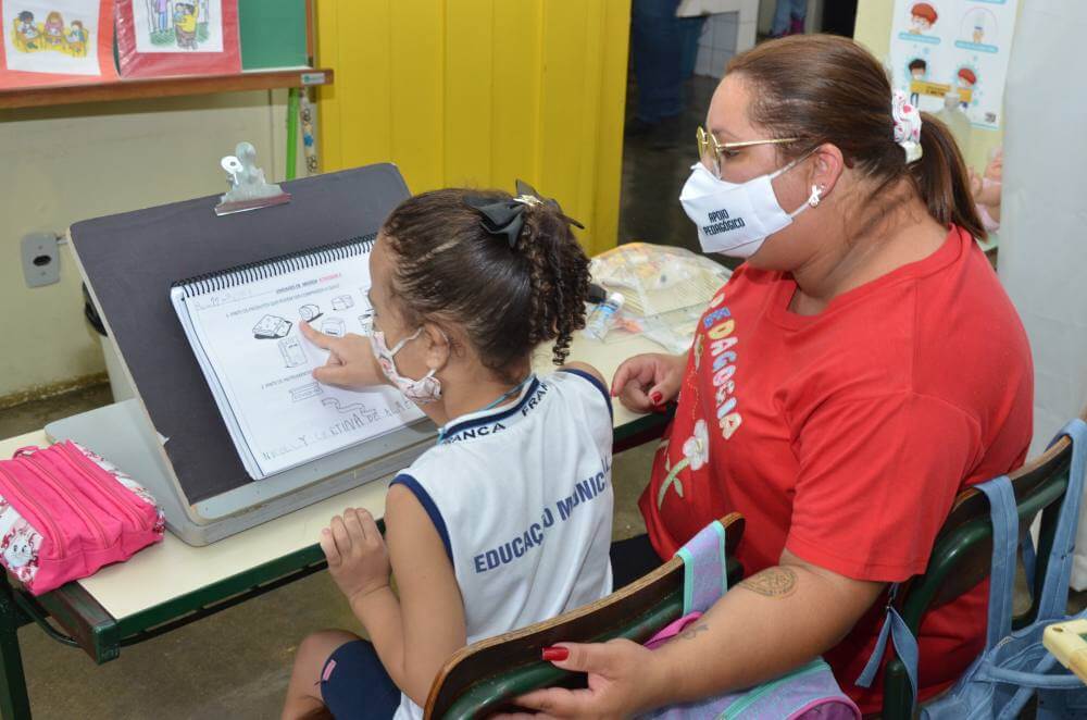 Prefeitura prepara contratação de profissionais de apoio e interlocutores de Libras para a Educação Especial