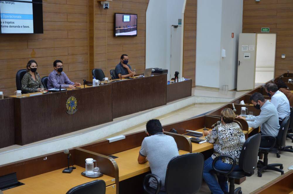 Emdef realiza audiência sobre transporte