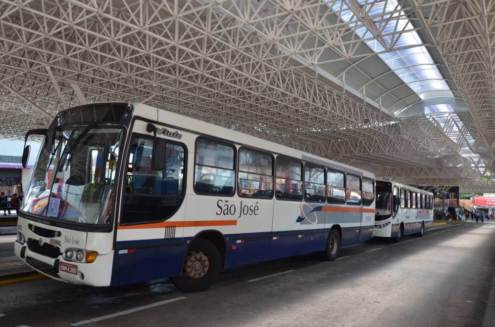 Transporte dobra oferta de ônibus e inicia biometria facial