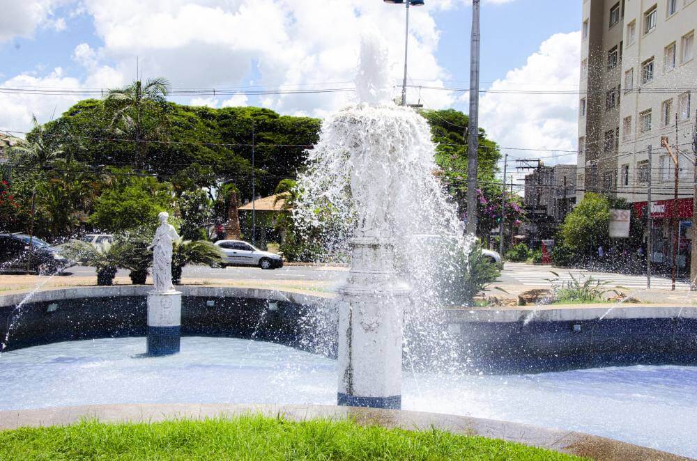 Fonte Luminosa mais colorida