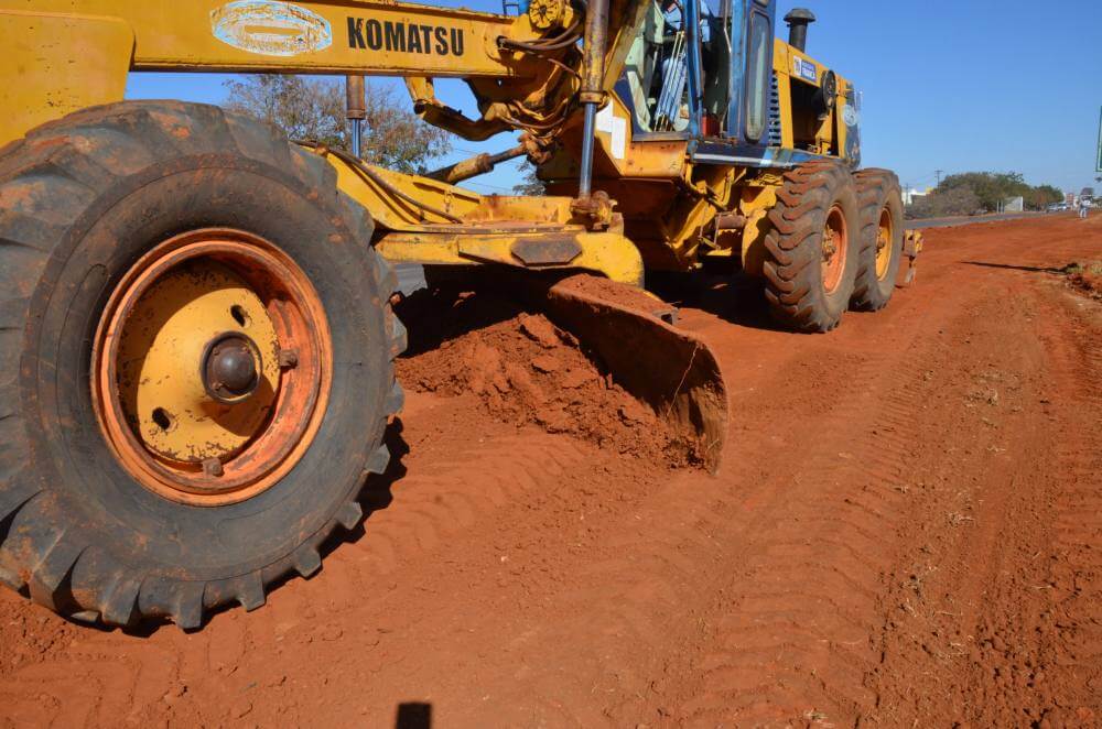Estradas rurais continuam recebendo melhorias
